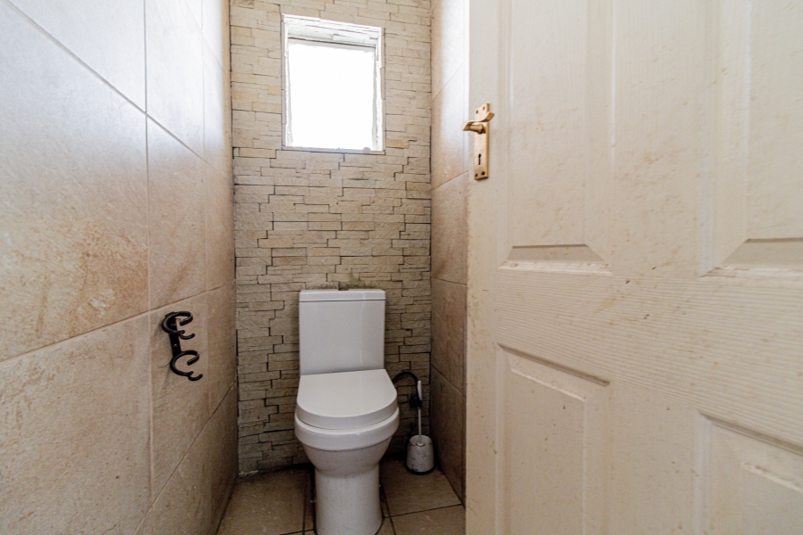 7 Bedroom Property for Sale in Sasolburg Ext 3 Free State